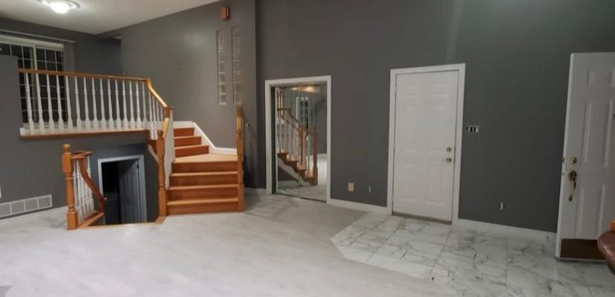 Fully Renovated 5 Bedroom Detached Home – Windsor